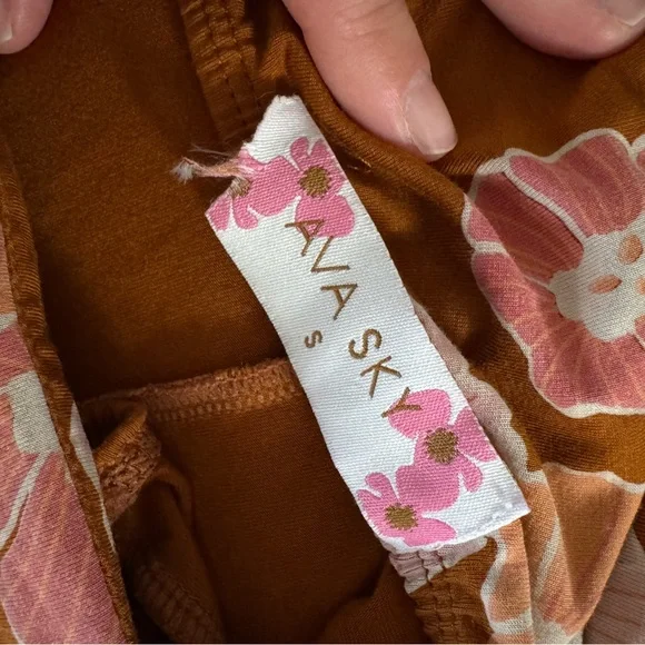 Ava Sky Ilima romper - Picture 4 of 4